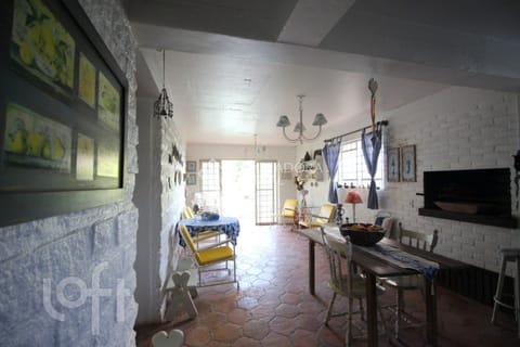 Image 59 - 235903